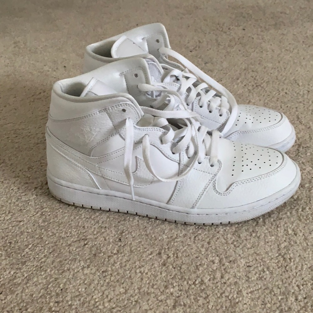Jordan 1 mid white